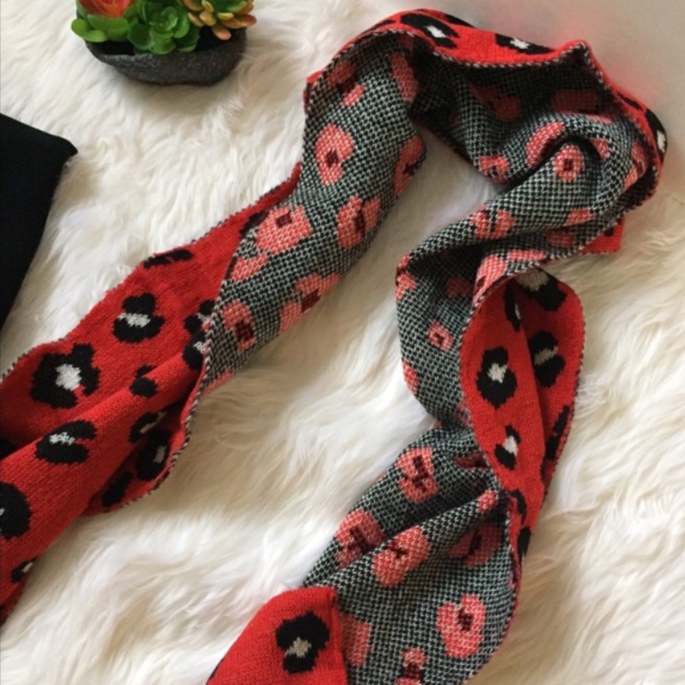 COPY - 💋NEW: 2 Sided Leopard Pattern Warm Scarf